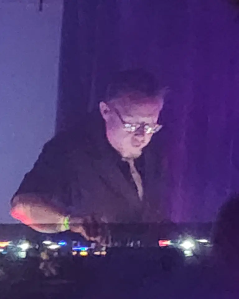 DJ Hollow