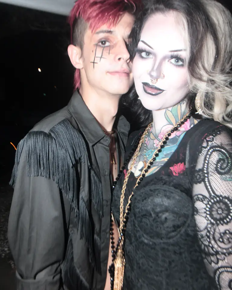 hotties-8.webp